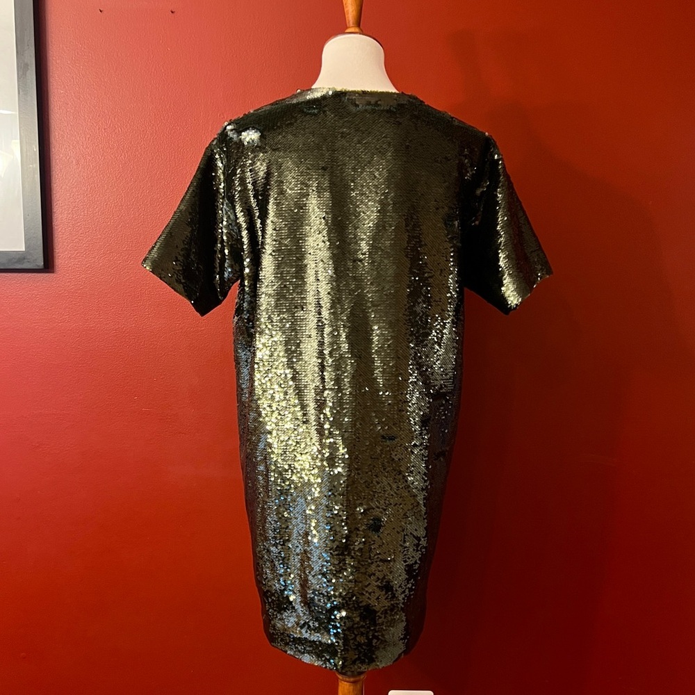The Frankie Shop ‘Riley’ Sequins Tee Dress in Olive Green NEW NWT - Picture 6 of 13